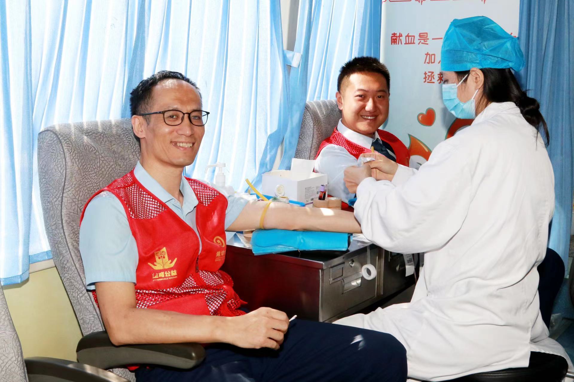 迎国庆 践初心 潍坊银行开展2023年无偿献血活动