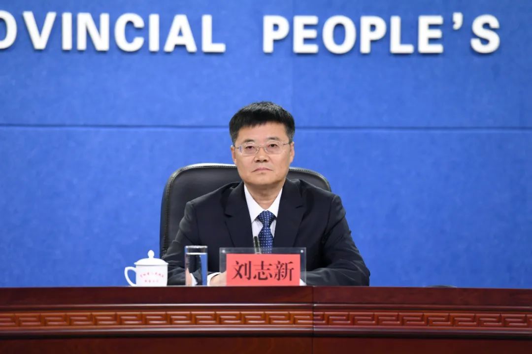 吉林省水利厅副厅长刘志新介绍情况。图片来源：吉林发布