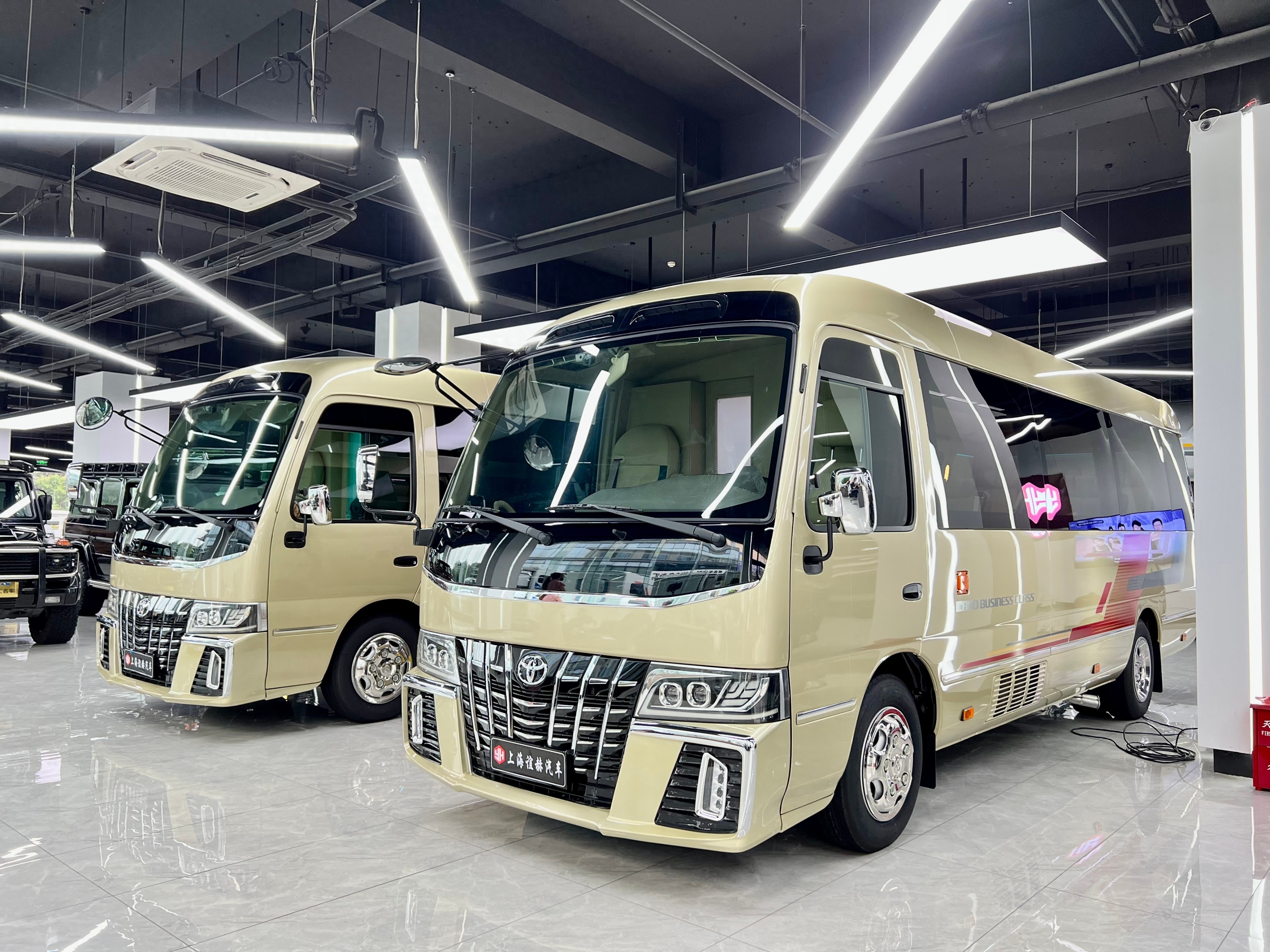 丰田考斯特12座定制版现车特价报价