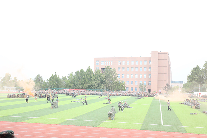 军事技能《战术表演》