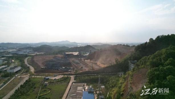 ▲江西恒意新材料有限公司施工现场无抑尘降尘措施。