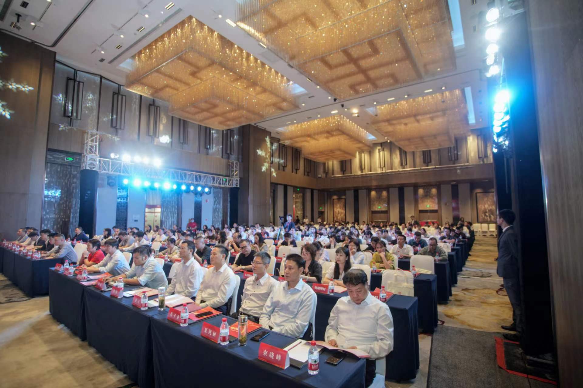 金融助力科创企业“共同成长”——工商银行芜湖分行成功承办政策宣讲“大篷车”之走进高新区暨银企对接会