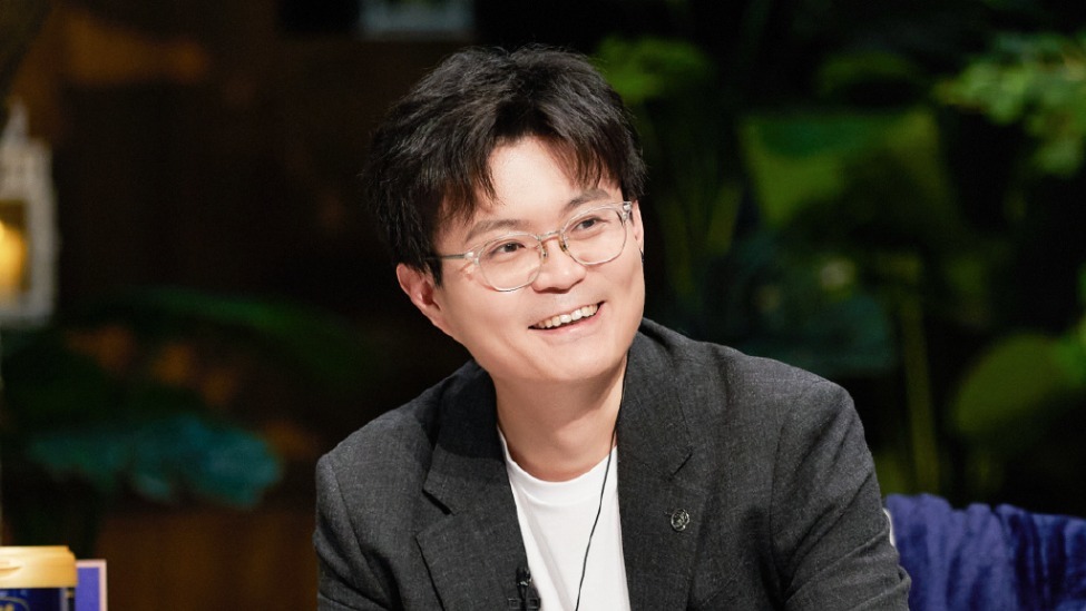 女网友曝《再见爱人》情感导师李松蔚性侵 本人回应纯属诽谤_凤凰网