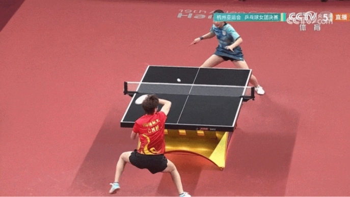 五连冠！中国队完胜日本队！现场连轮椅区都爆满了...