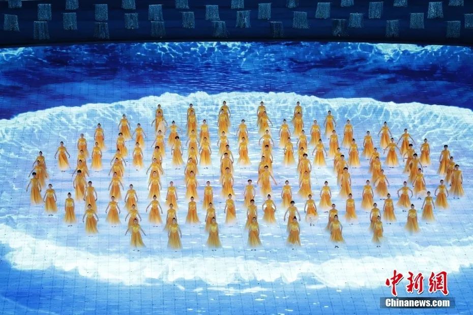 9月23日，杭州第19届亚运会开幕式在浙江杭州奥体中心体育场举行。中新社记者韩海丹 摄
