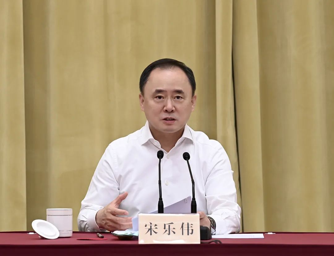 徐州市委、市政府召开地市级老干部座谈会