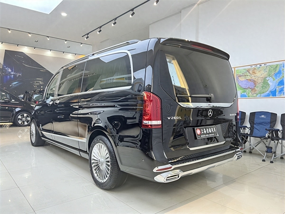 奔驰v260l平顶定制版上海现车大降价