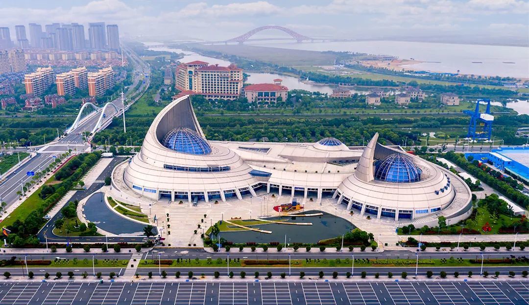 中国港口博物馆是国务院正式命名的国字号专题博物馆,国家4a级旅游