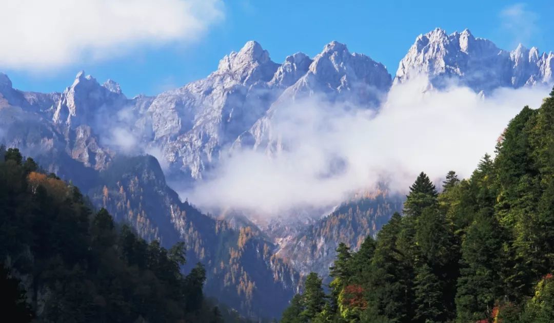 ▲雷古雪山