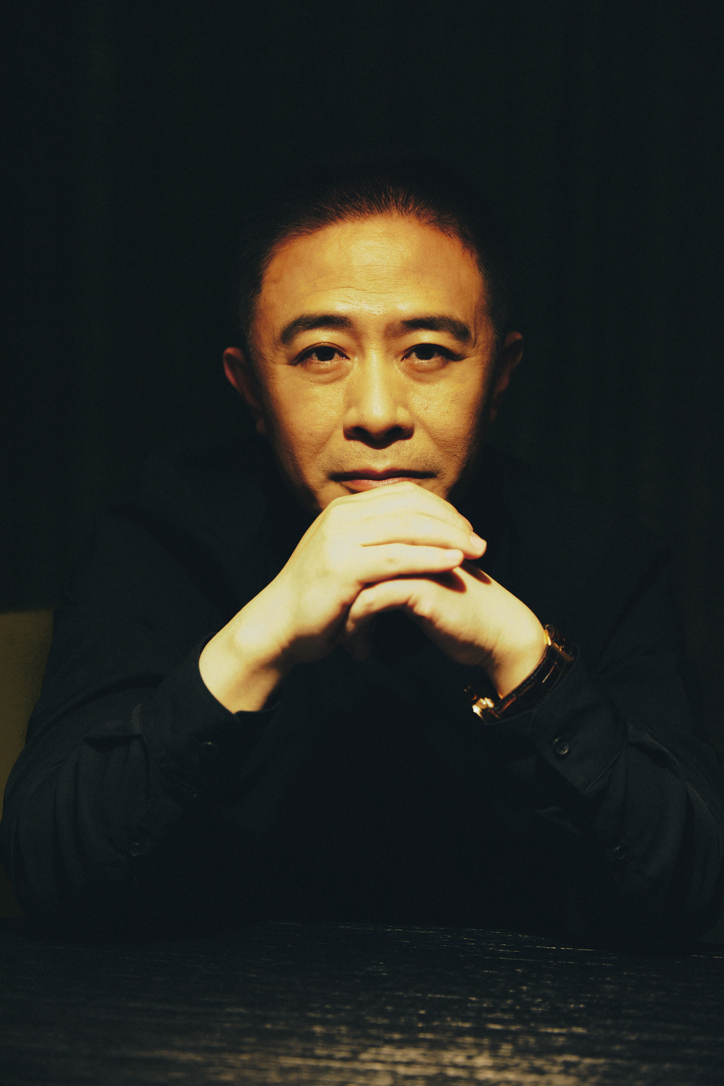 专访丨《坚如磐石》编剧陈宇:我是个职业的说书人凤凰网吉林_凤凰网