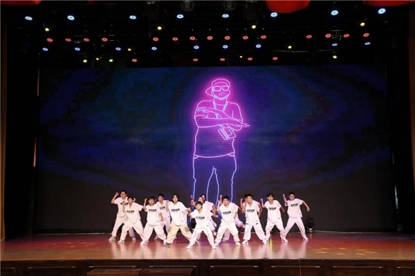 “红色传承”2023国庆特别节目录制落下帷幕 