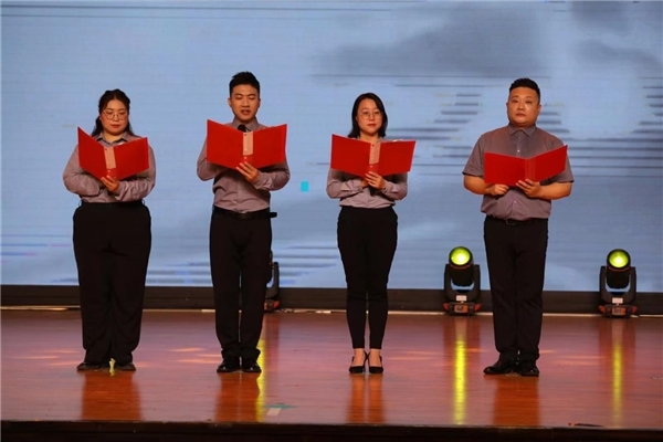 “红色传承”2023国庆特别节目录制落下帷幕 