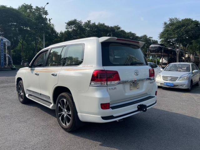 丰田酷路泽5700报价陆巡5.7现车129万起_凤凰网汽车_凤凰网