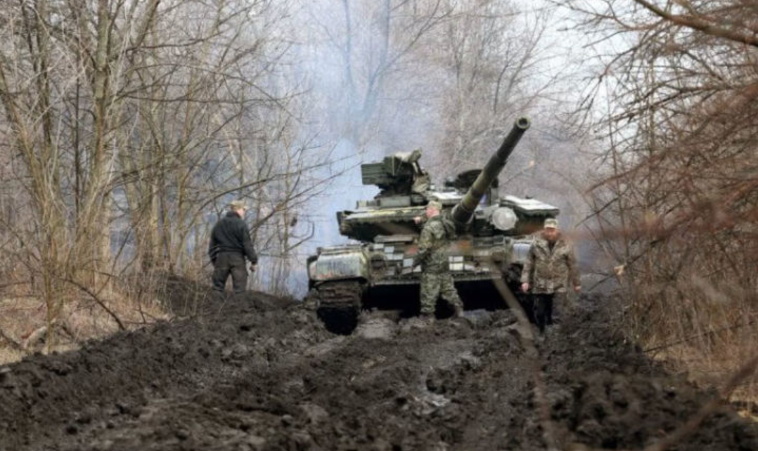 冬季来临后，俄乌双方装甲部队在寒冷、潮湿、泥泞的环境下战斗将变得更加困难。