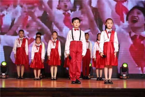 “红色传承”2023国庆特别节目录制落下帷幕 