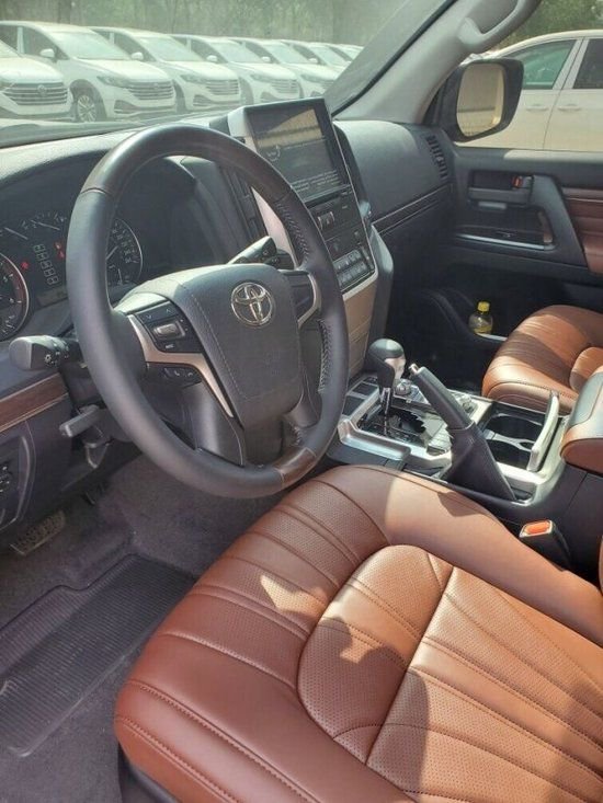 2023款丰田酷路泽4500柴油版最新报价