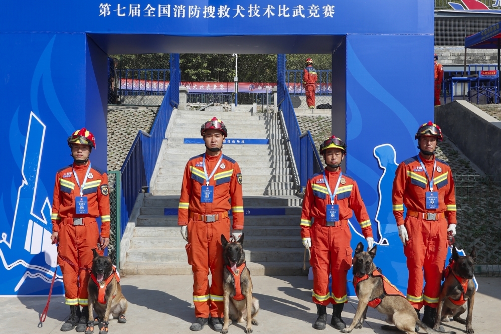 甘肃消防参赛队员合影