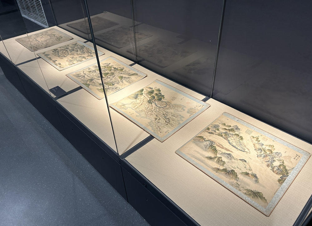 唐代敦煌写卷亮相川大博物馆　快来看"压箱底"稀世珍本