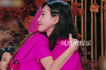 前任导演评价于文文演技：她就是林佳本人