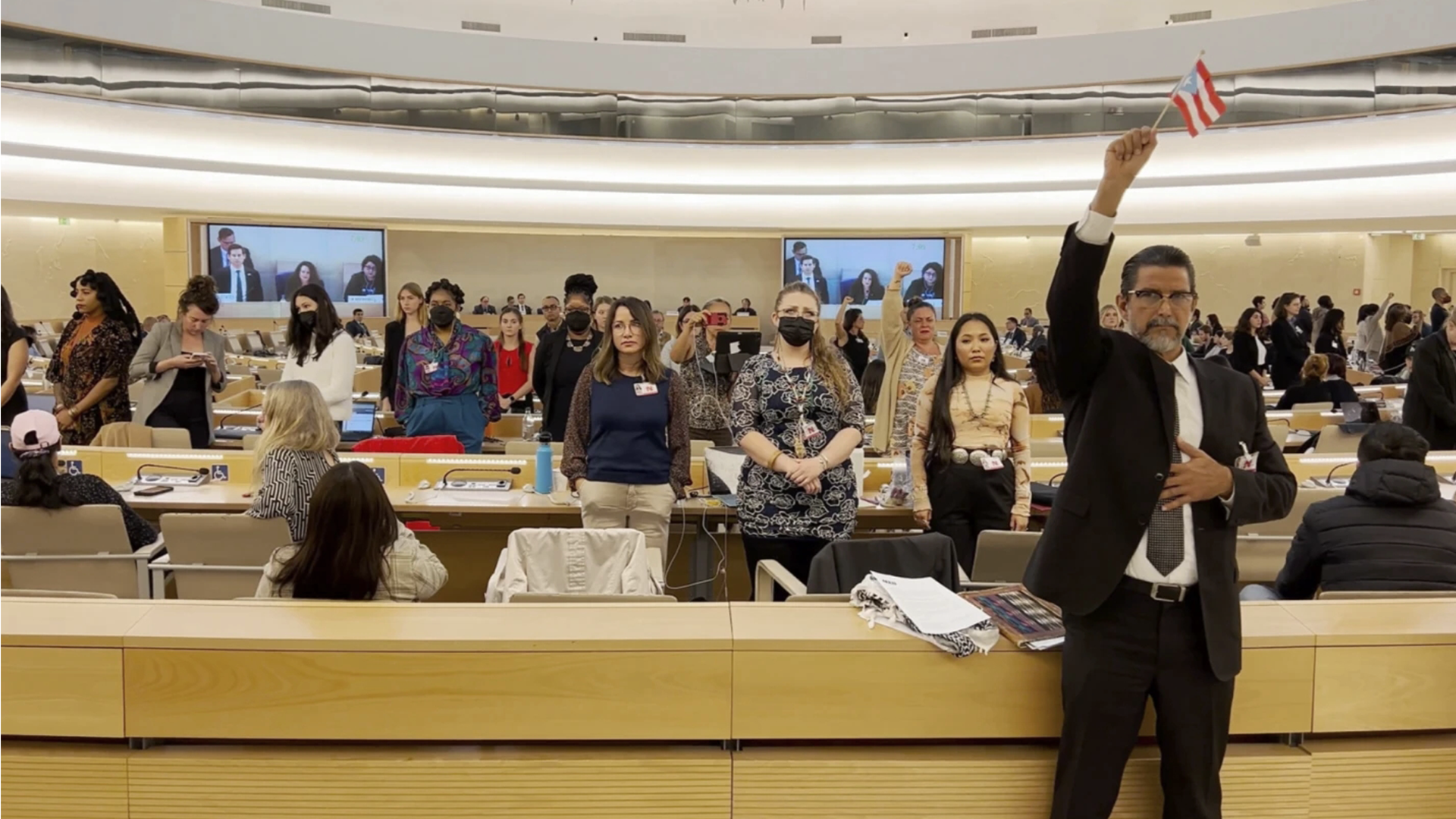 尴尬！联合国人权理事会美国代表发言时，遭部分与会者转身抗议