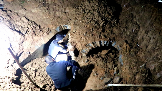 江西德兴：惊现南宋时期珍贵文物吉州窑铜钱纹梅瓶