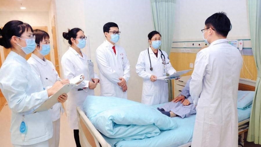 主诊医师负责制实施后，科主任不愿下放权力怎么办？_凤凰网