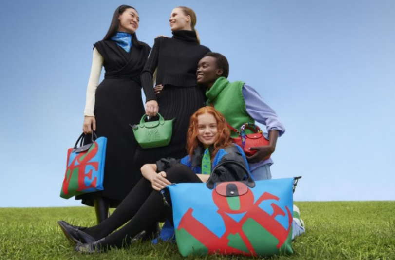 LONGCHAMP X ROBERT INDIANA 经典艺术作品邂逅世人喜爱的手袋