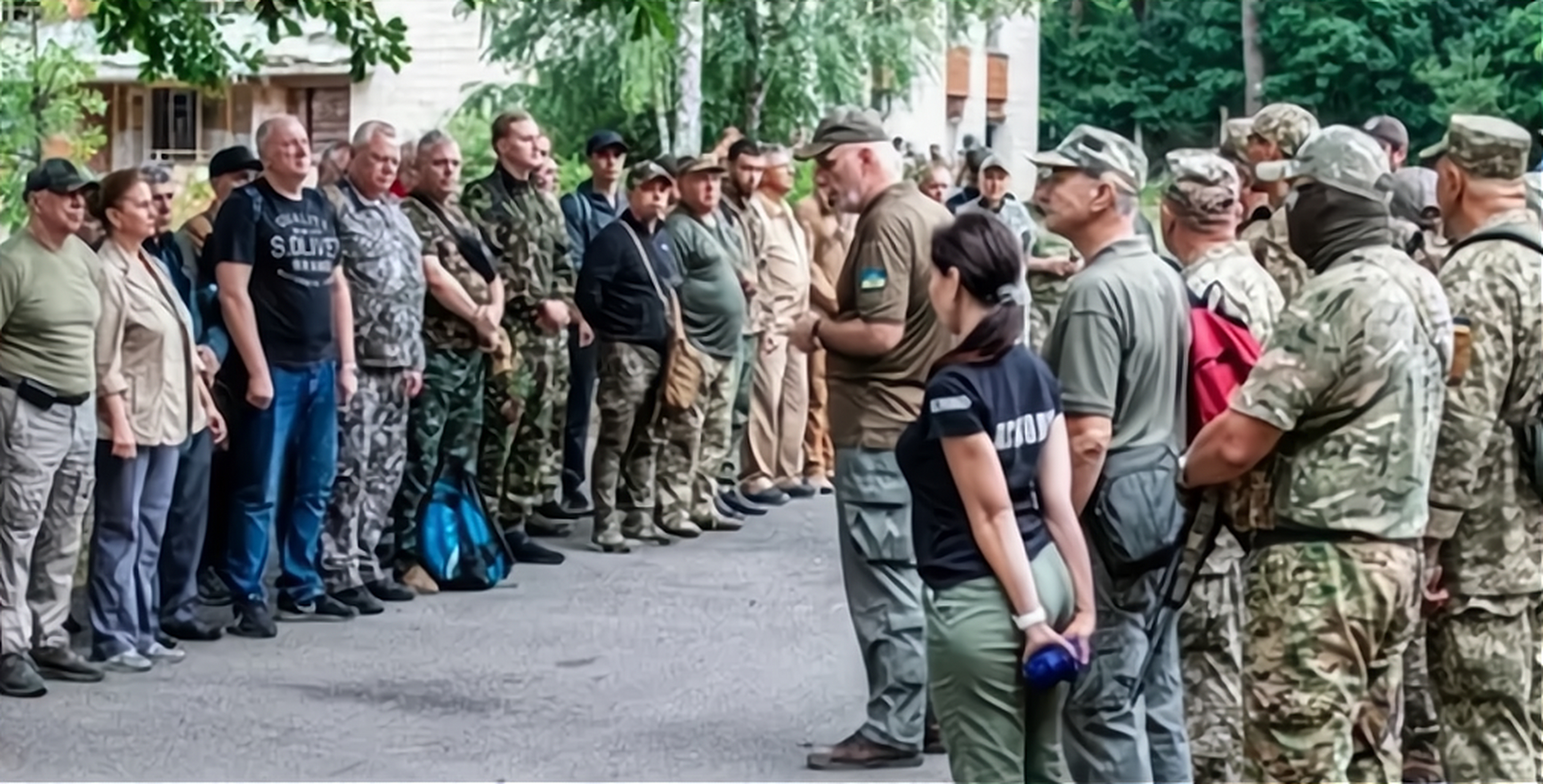乌军目前兵力严重缺乏,根本无法在近1000公里的漫长战线上掌握主动权。
