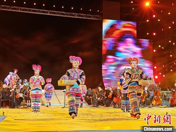 云南元谋以新韵律诗歌唱响乡村新韵律