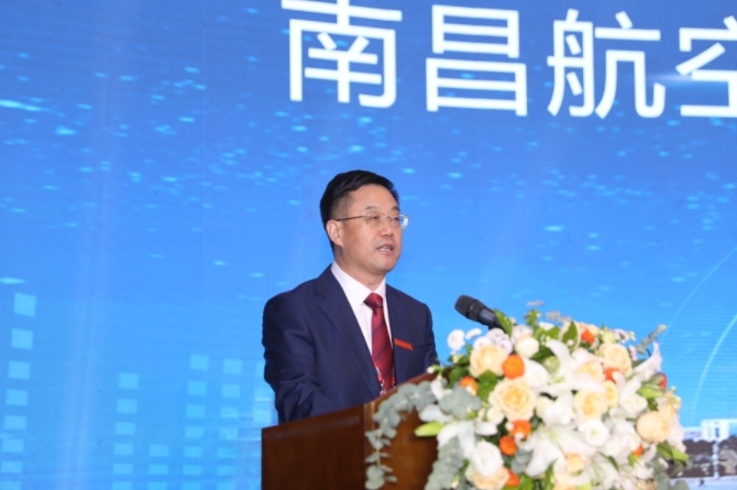 南昌航空大学党委书记李德平