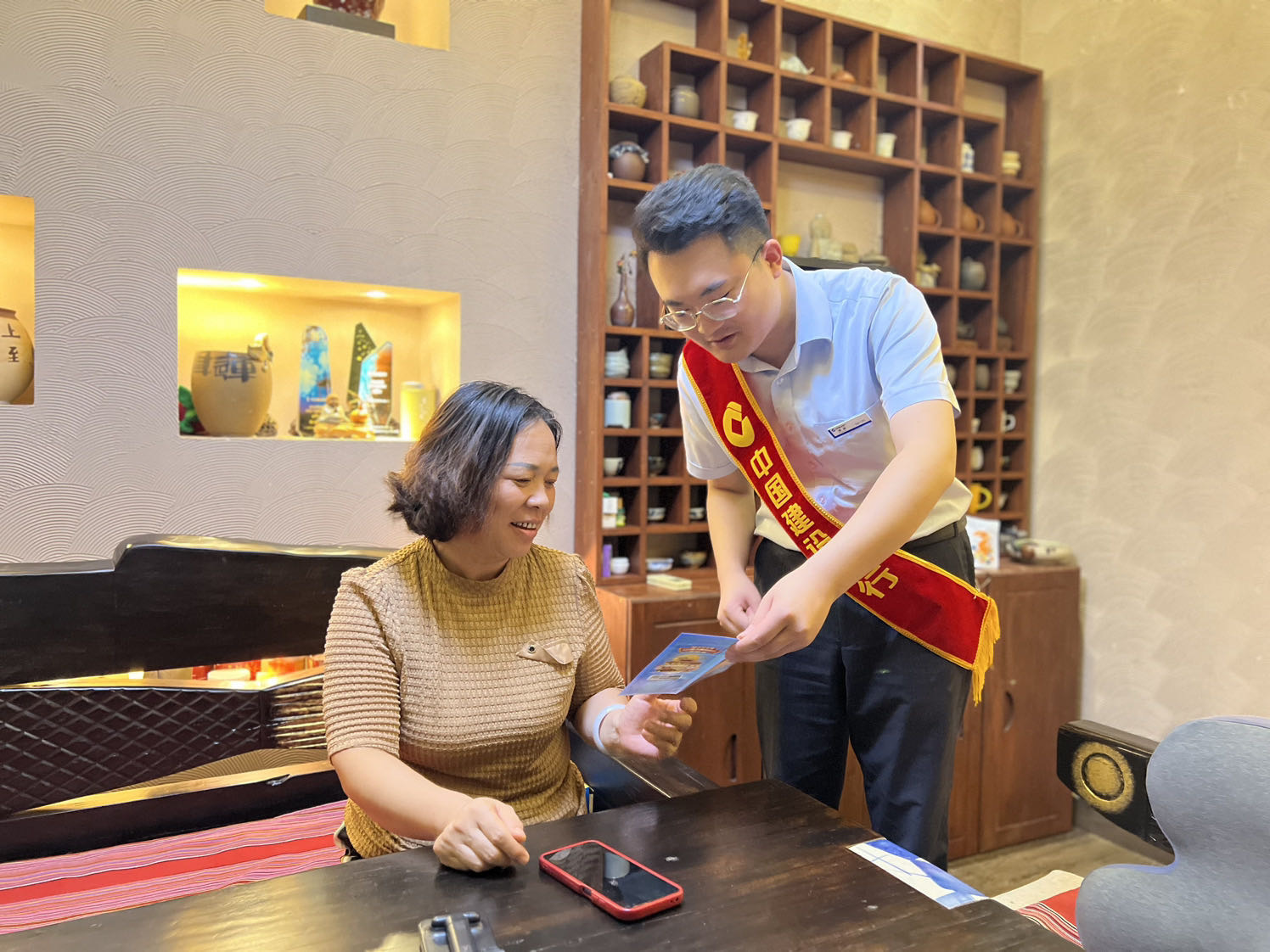 建行山东省分行带着“五心”积极开展“五进入”金融知识教育宣传活动