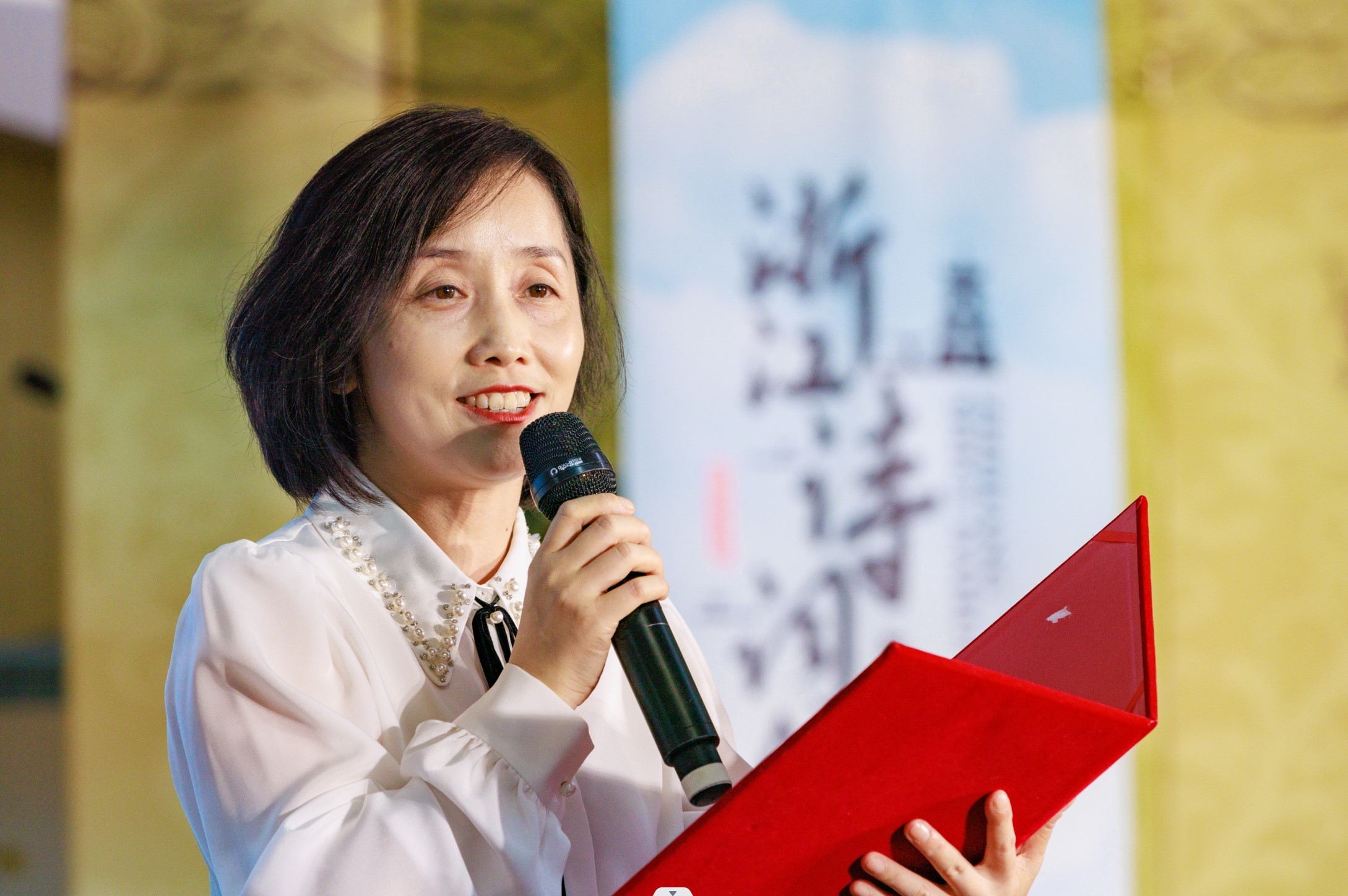 浙江诗词大会首场校园专场活动在杭州市江城中学举行