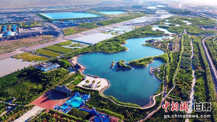 嘉峪关中华龙园　毛富　摄