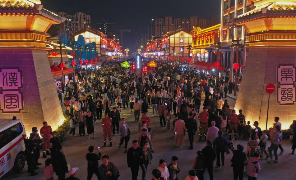 夏邑：三节临门 串串出彩