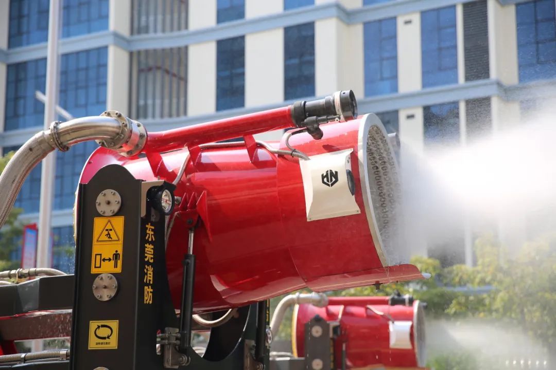 机器人开展灭火救援演练东莞市消防救援支队支队长陈全,南城街道党