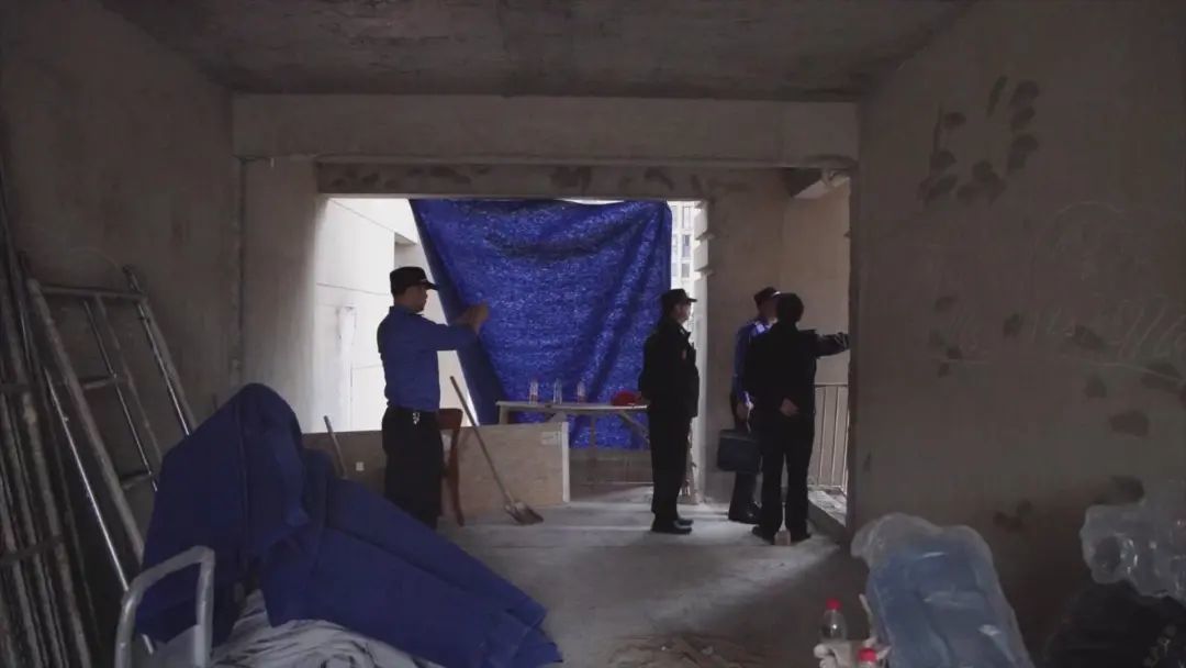 萍乡都市国际小区一业主私自拆外墙 多部门喊停“野蛮装修”