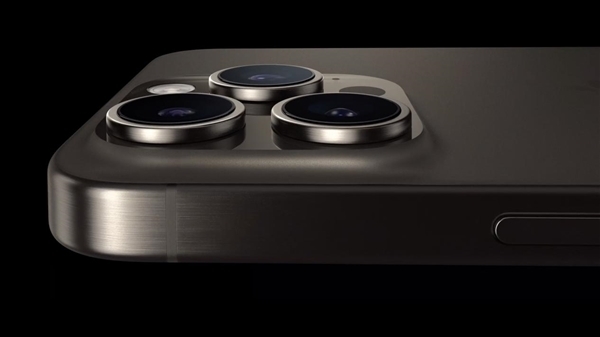iPhone 16 Pro将全系升级长焦镜头：标配潜望 继续涨价