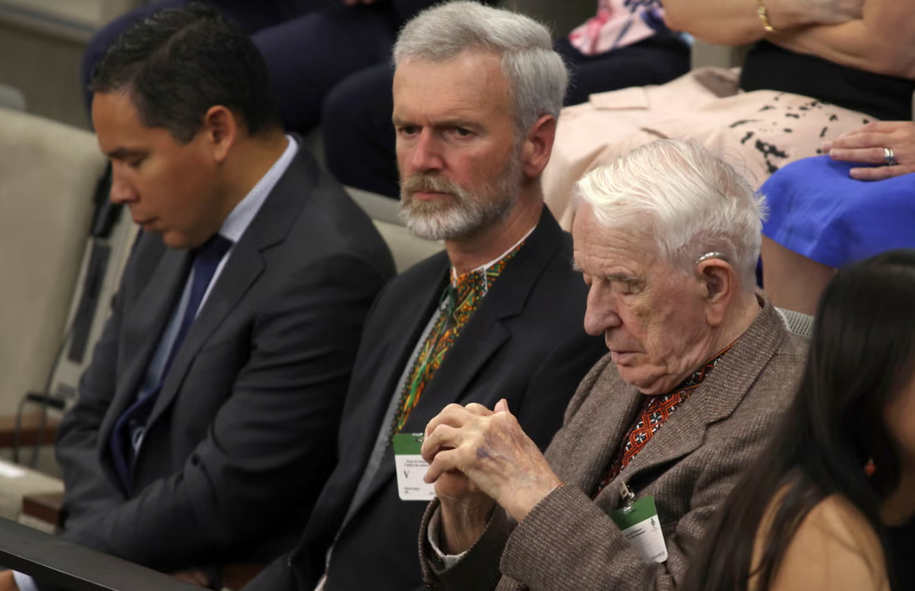 表彰乌克兰纳粹老兵”事件持续发酵，加拿大被曝手握883名“纳粹战犯”名单近40年_凤凰网