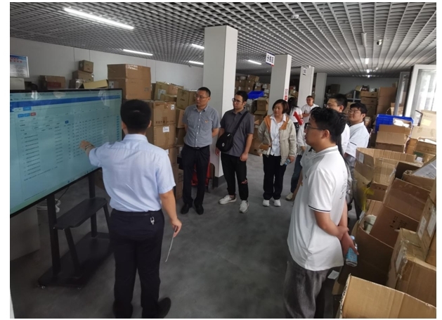 踔厉奋发正青春 笃行不怠向未来——石家庄联通团委开展“联动青春 团聚力量”系列团建联建活动