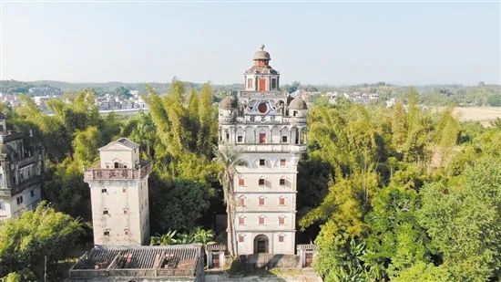 努力实现侨资源与侨文旅的融合发展 图为"开平碉楼第一楼"——瑞石楼