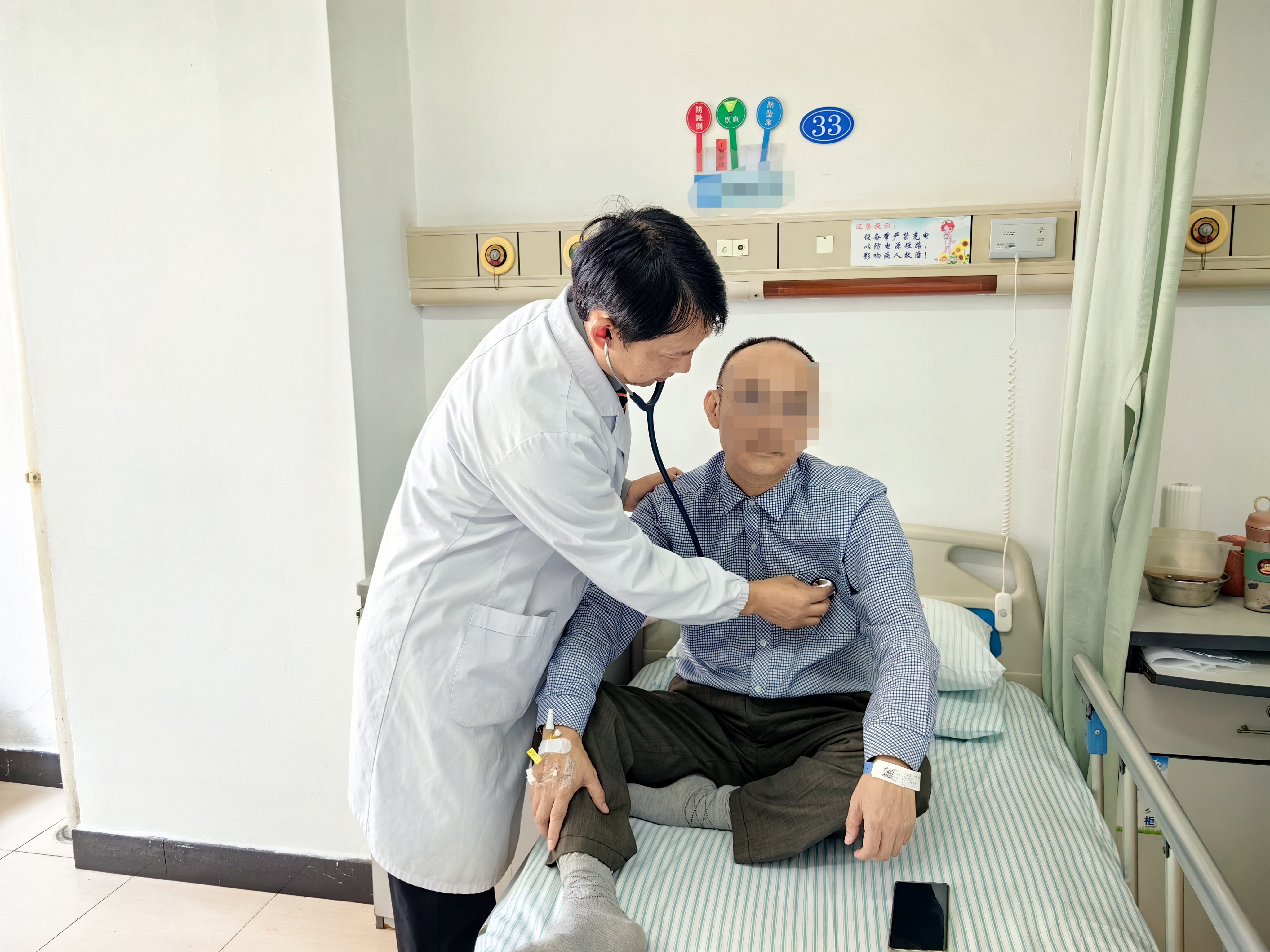 顽固性呕吐三年，菌群移植治好怪病