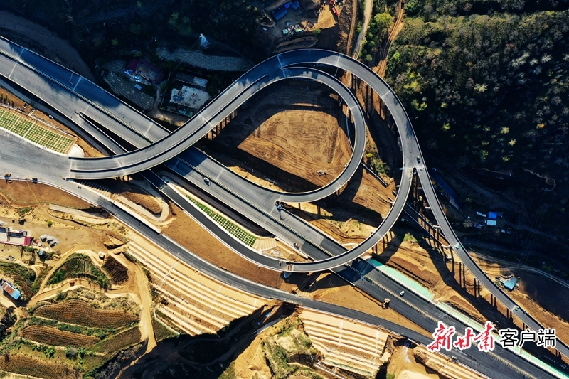 即将建成通车的G244线打扮梁（陕甘界）至庆城段公路