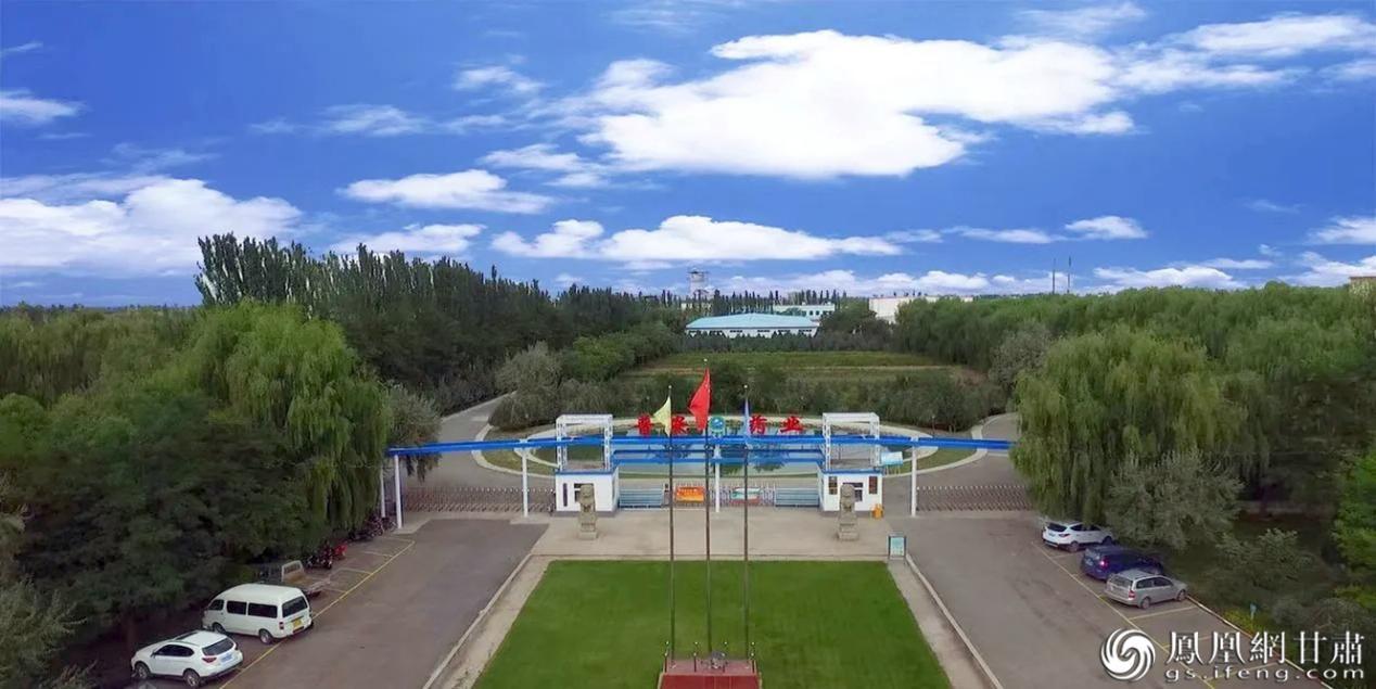 甘肃药业投资集团旗下普安制药所生产的宣肺止嗽合剂被21个省市作为新冠病毒防治重点保供药品　甘肃药业投资集团供图