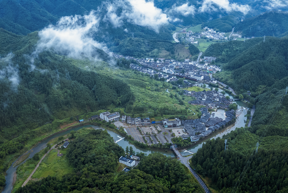 航拍浮梁县（浮梁县委宣传部 供图）