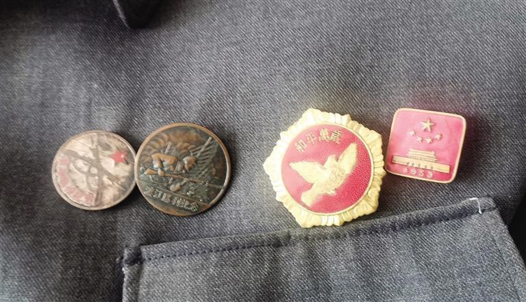 陈念忠的纪念章