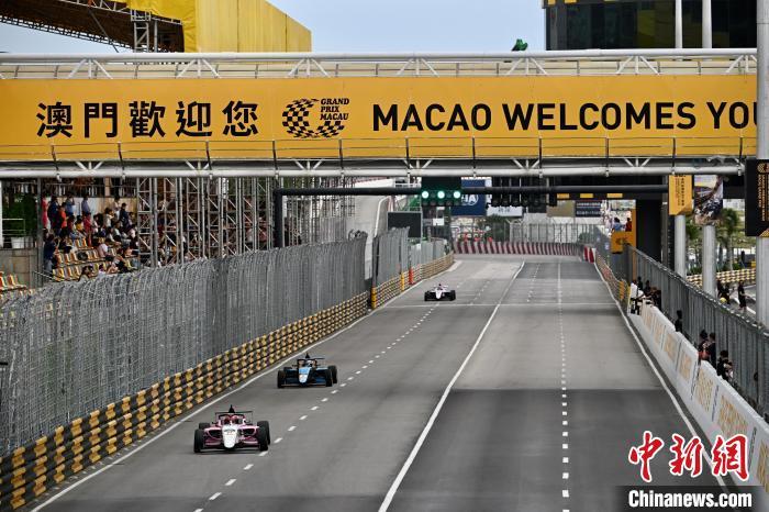 第70届澳门格兰披治大赛车正式开赛