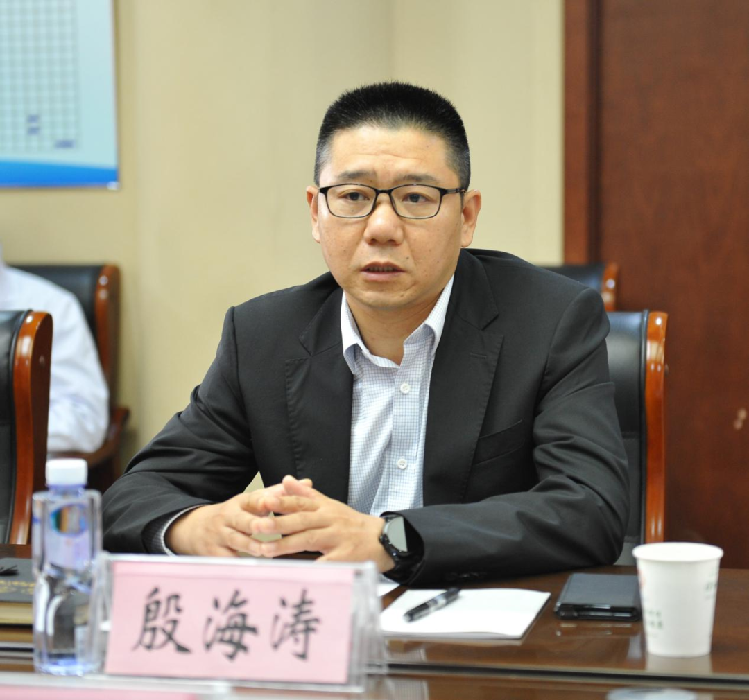 会上,殷海涛院长对新疆奎屯市卫健系统代表团的来访表示热烈欢迎,并