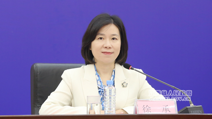 省委宣传部对外新闻处副处长徐承（文颖 摄）