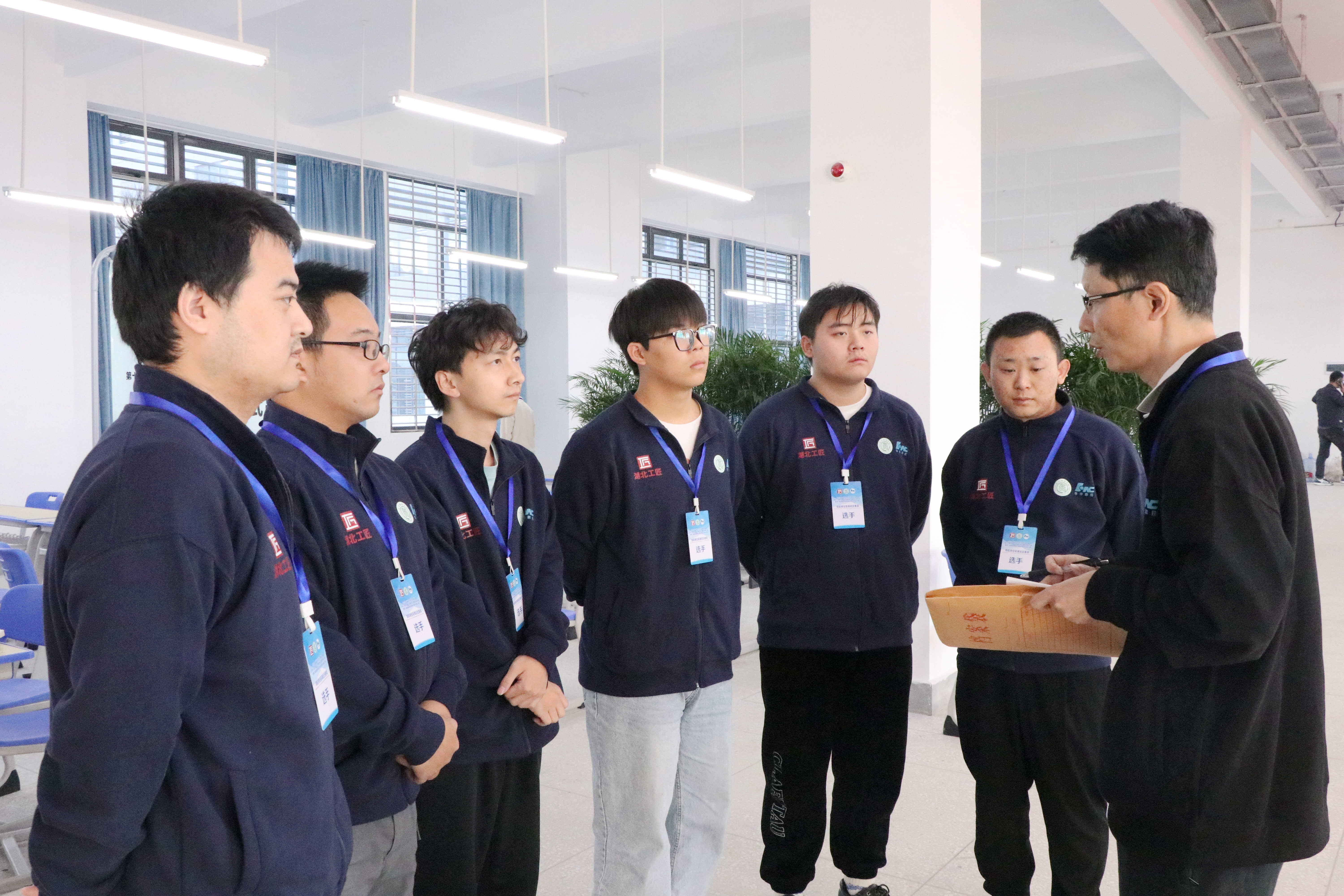 以赛促学、以赛促教、以赛促行！省级一类大赛助力天门职院师生共成长