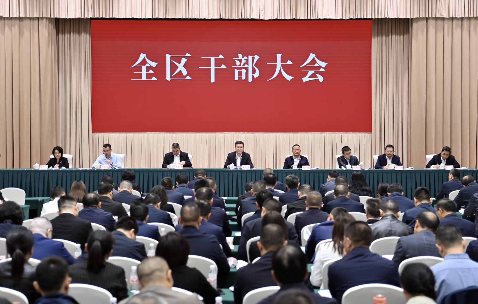 会议现场 朱志强 摄